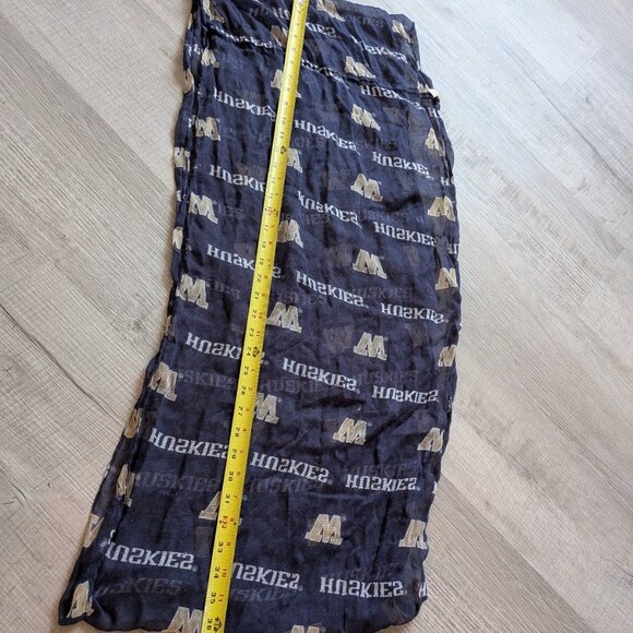 Huskies Sheer Infinity Neck Scarf Spring Fall NEW NCAA - Purple - Picture 4 of 4